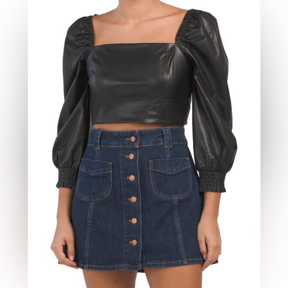 7 For All Mankind 🆕 Vegan Leather Blouson Sleeve Crop Top in Black. Small. - Picture 2 of 5